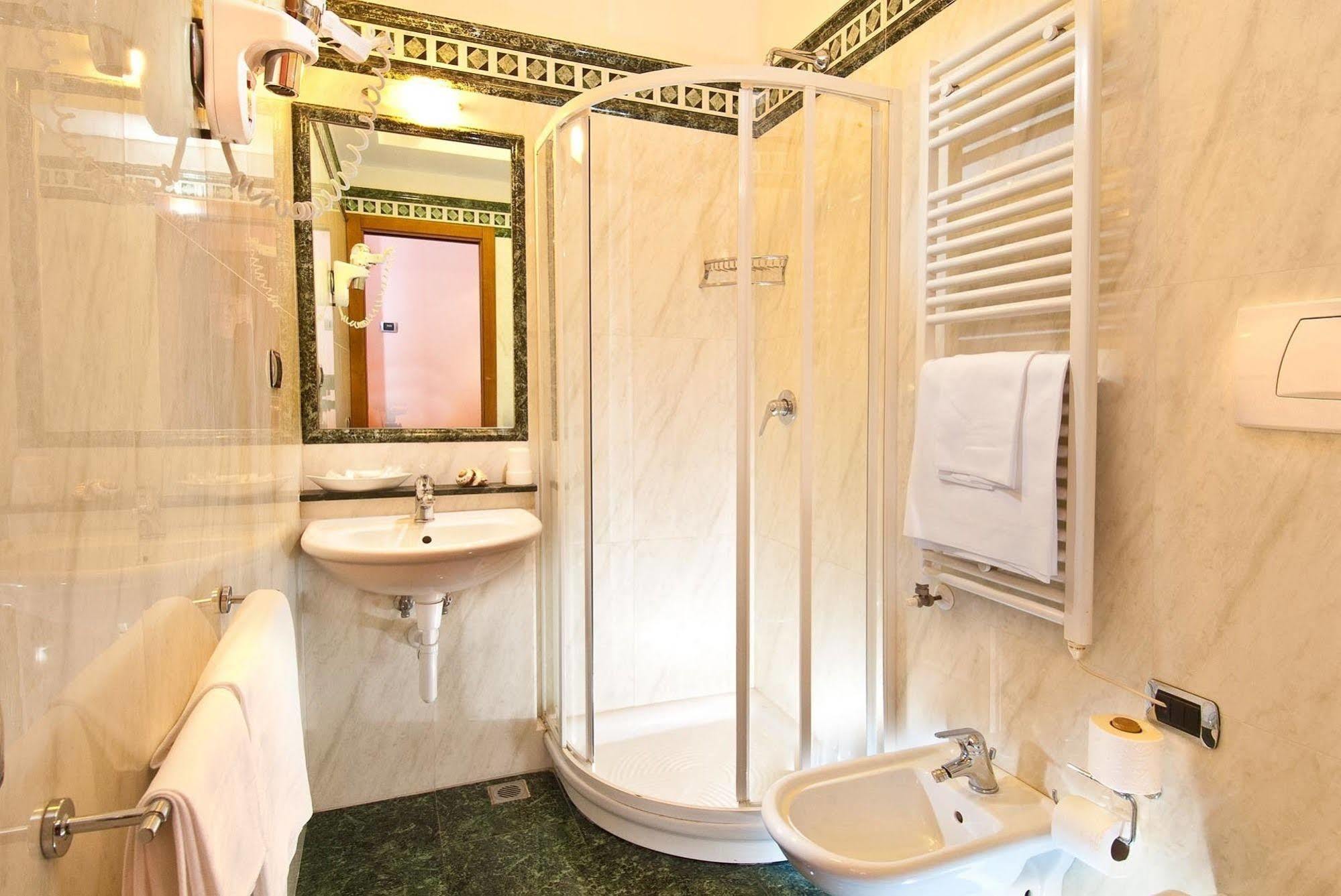Hotel Le Querce Senigallia Esterno foto